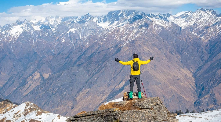 Goechala Pass Trekking for Stunning Himalayan Views Embark on the Goechala trek for close-up views of majestic Himalayan peaks and rugged terrain.